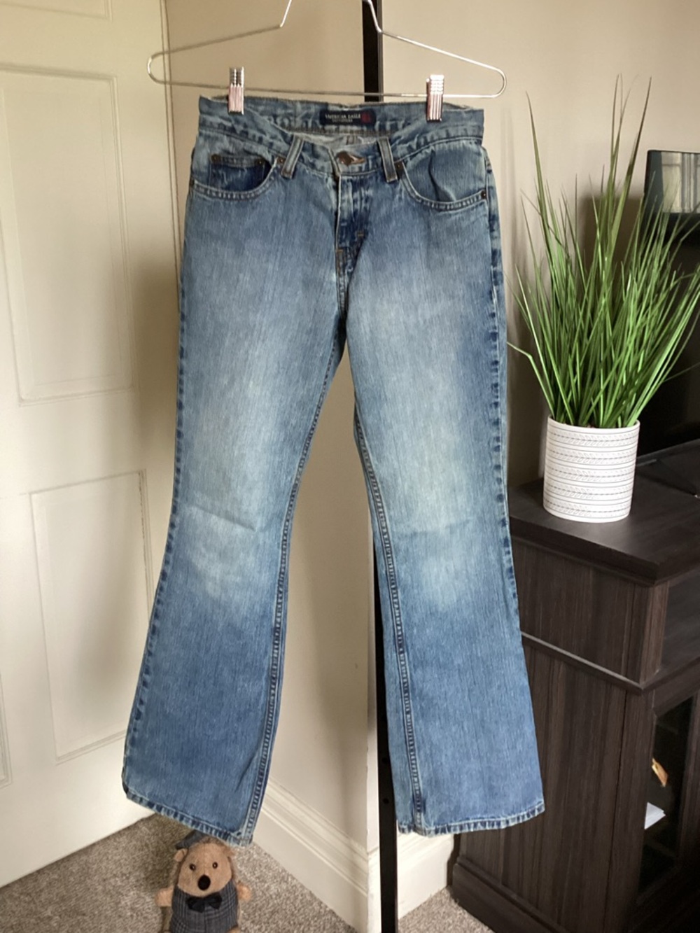 American Eagle Vintage Women's Light Blue Flared Jeans